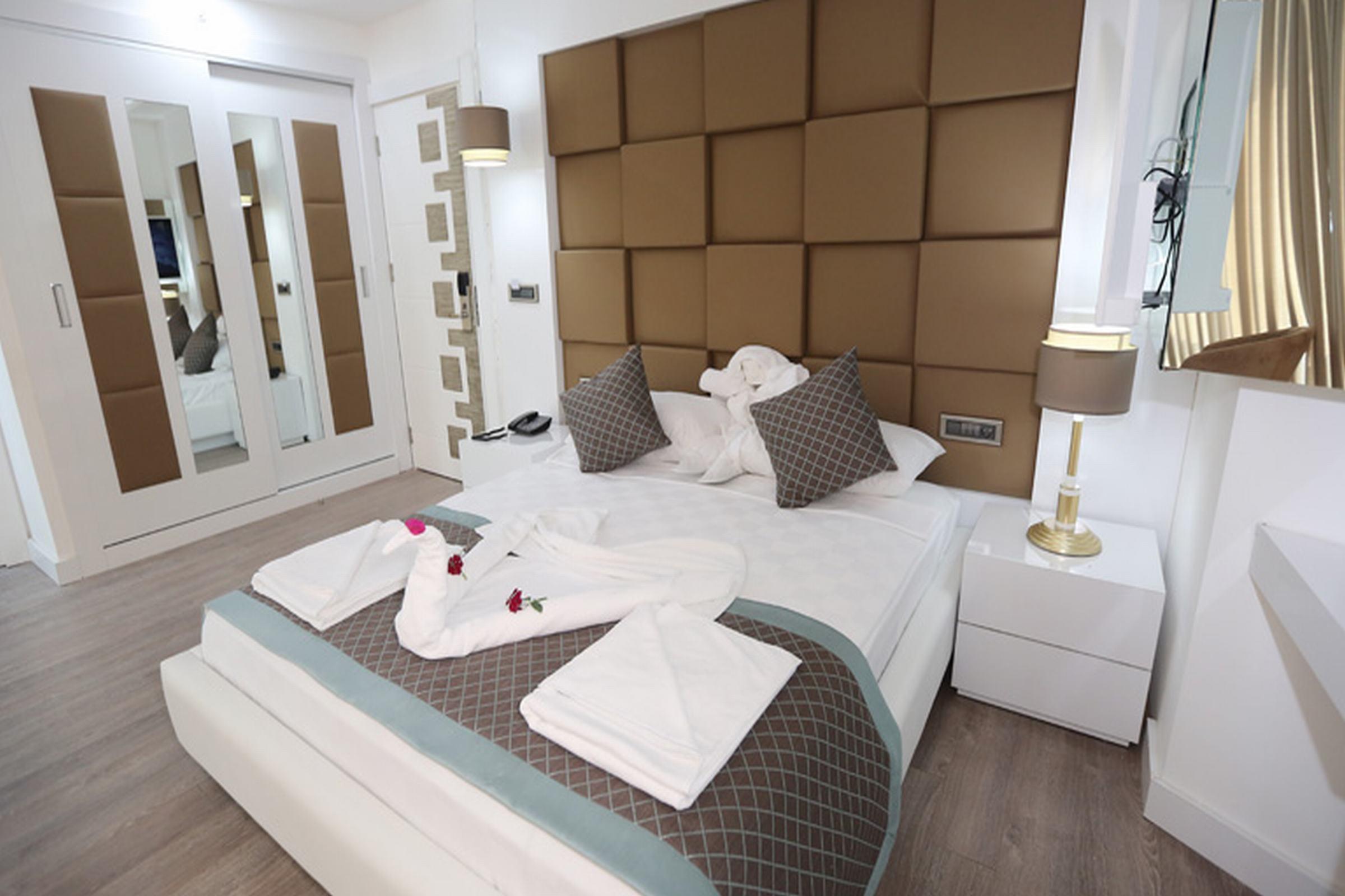 Elips Royal Hotel & Spa Antalia Esterno foto